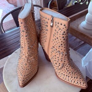 Corkys Blush “Line Dance” Boots NWOT